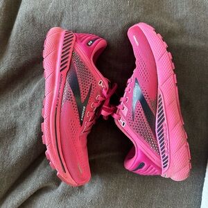 Brooks Adrenaline 22